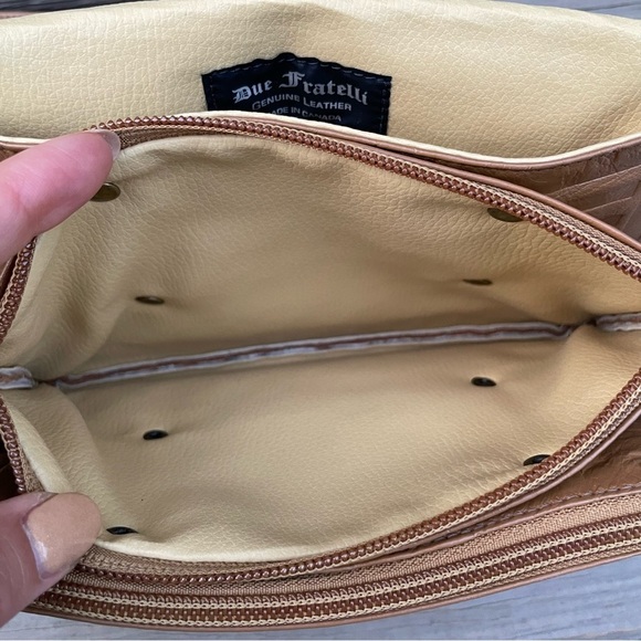 Due Fratelli tan cognac embossed leather crossbody bag purse - Picture 13 of 15